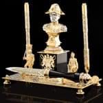 Настольные принадлежности