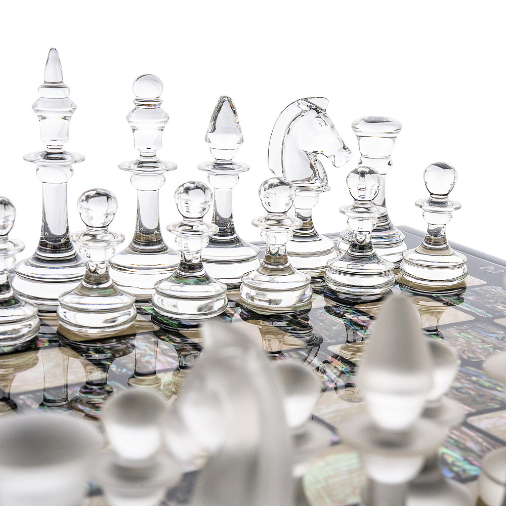 Шахматный ларец с натуральным перламутром и фигурами из хрусталя (отделка серой тканью) 45х45 см - интернет магазин Русь Велика я фото 12