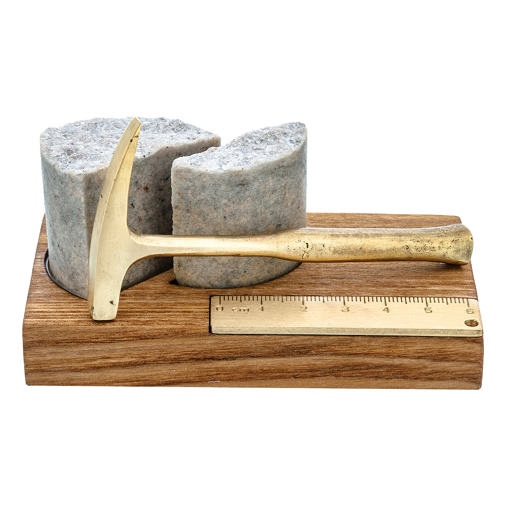 Статуэтка «Геолог» - интернет магазин Русь Велика я 