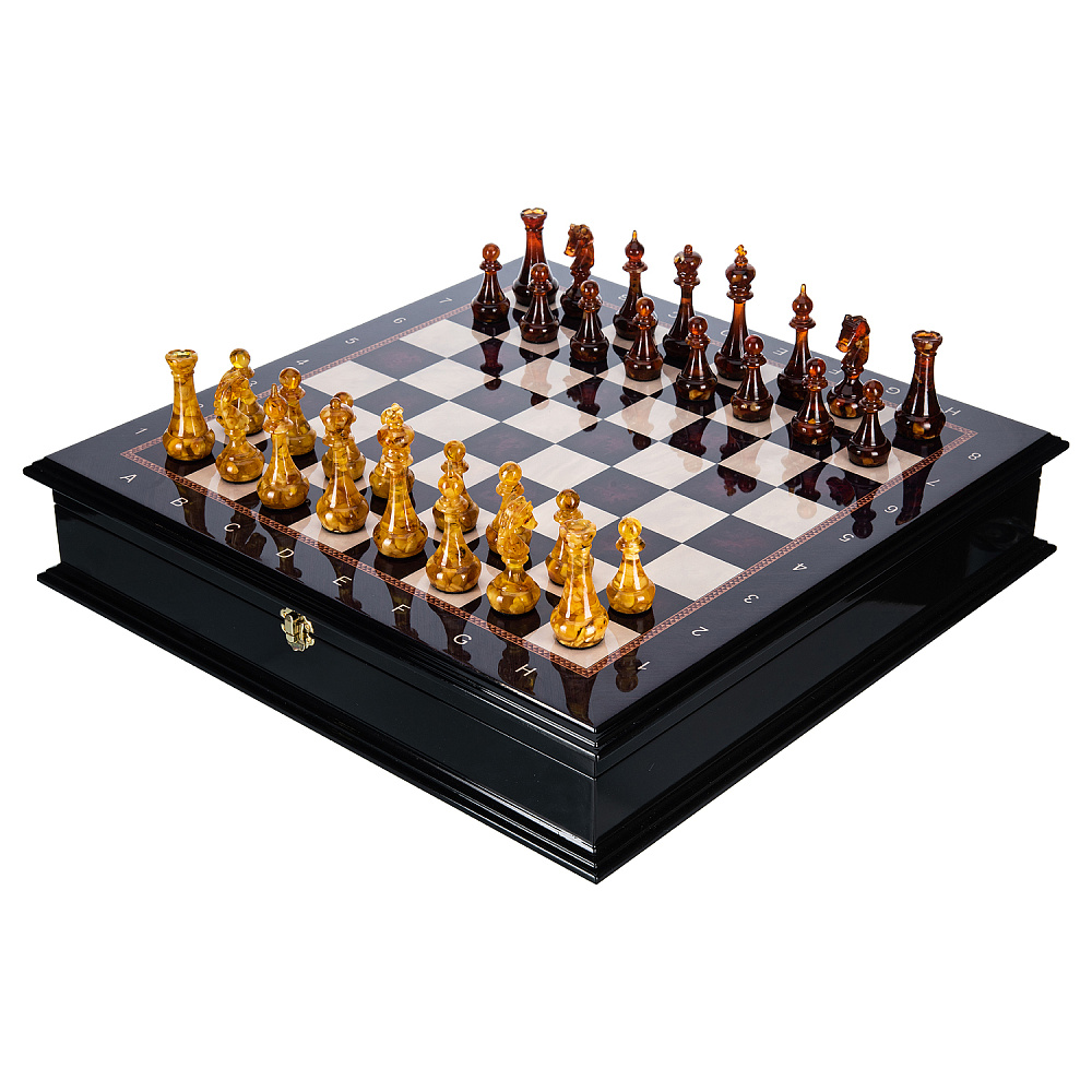Шахматы с янтарными фигурами «Европа» 48х48 см - интернет магазин Русь Велика я 