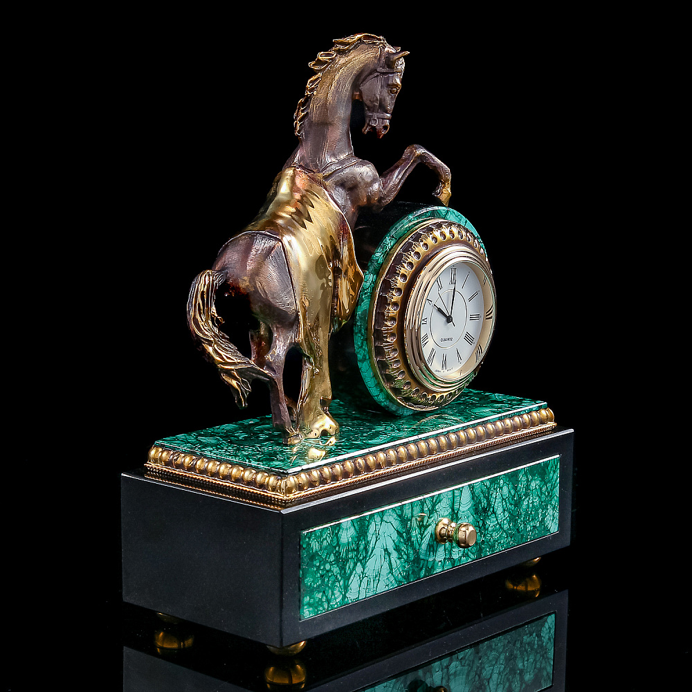 Настольные часы из малахита «Конь с попоной» - интернет магазин Русь Велика я фото 2