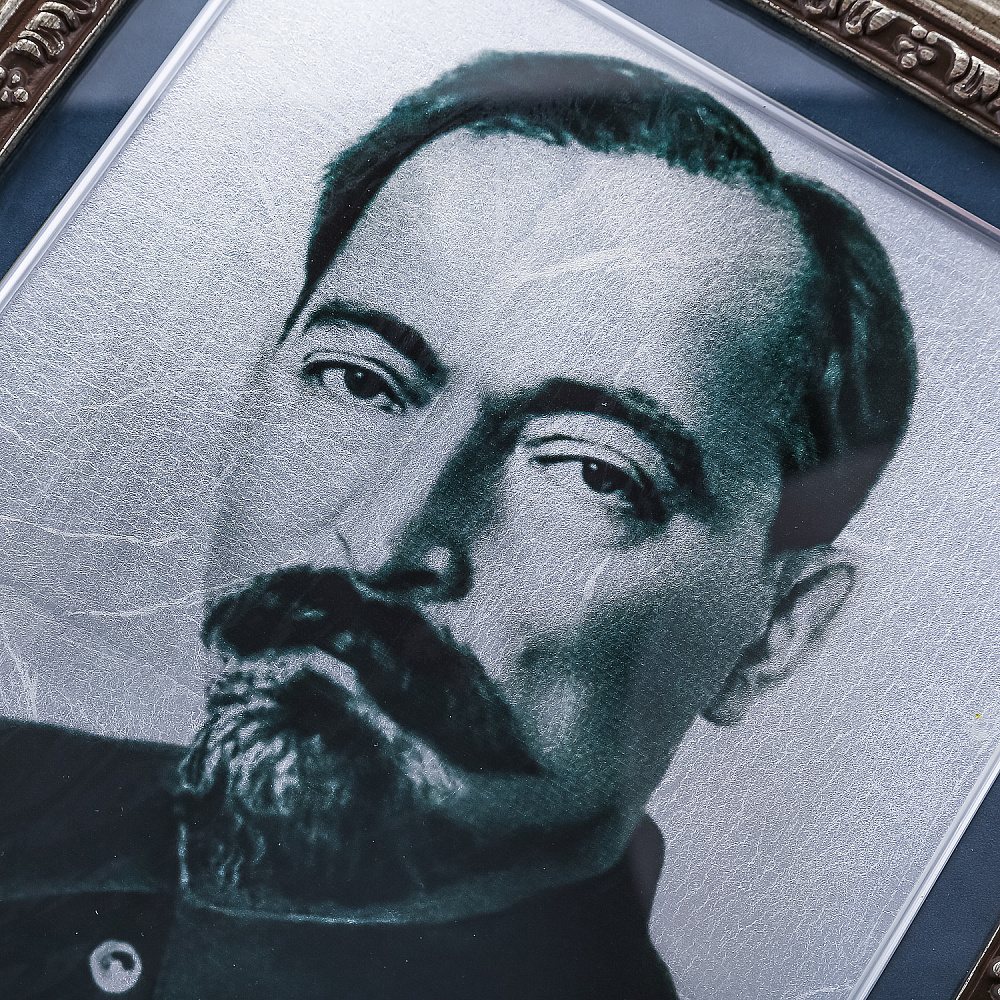 Картина на сусальном золоте «Феликс Эдмундович Дзержинский» 46з35 см - интернет магазин Русь Велика я фото 3