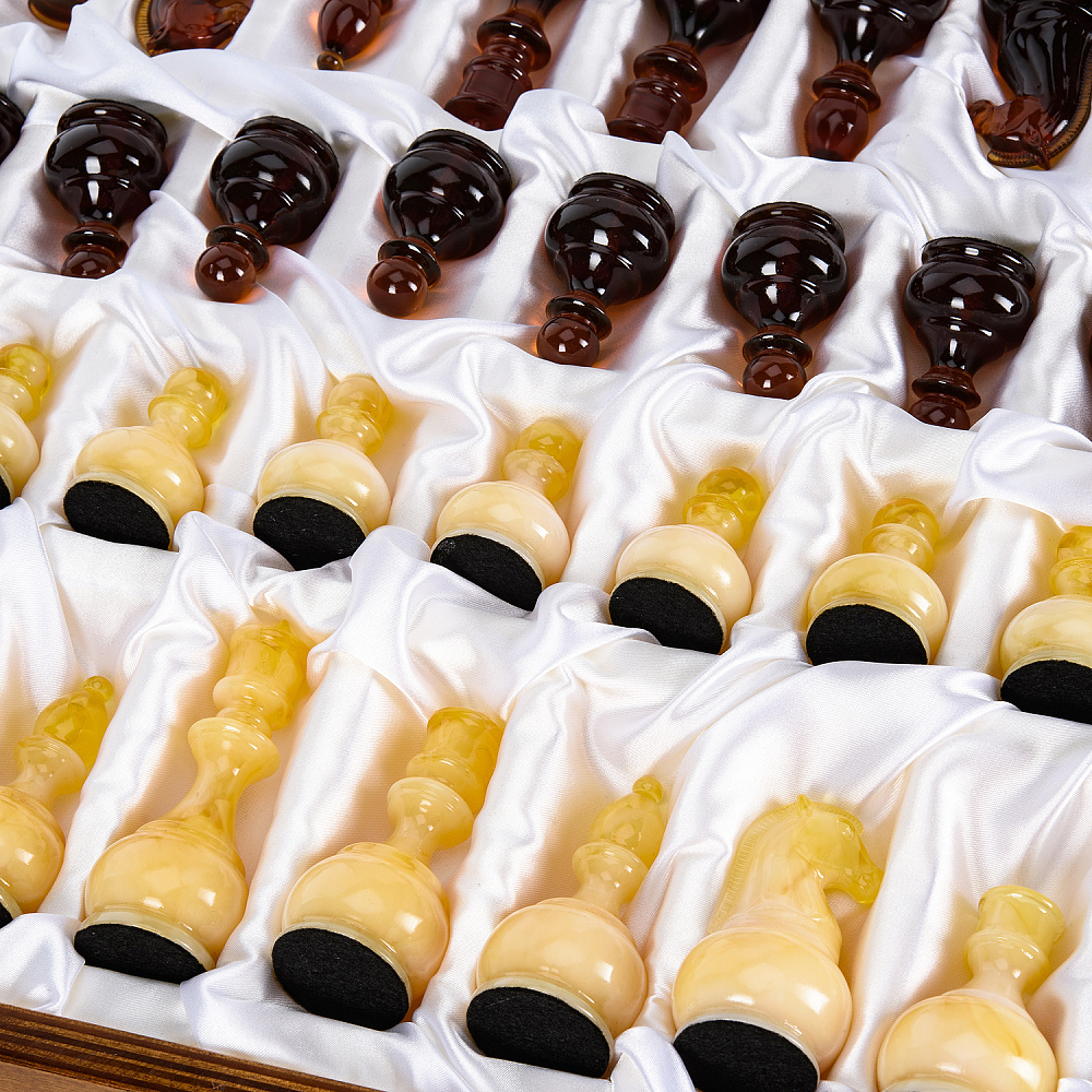 Шахматы с янтарными фигурами «Статус» 37х37 см - интернет магазин Русь Велика я фото 9