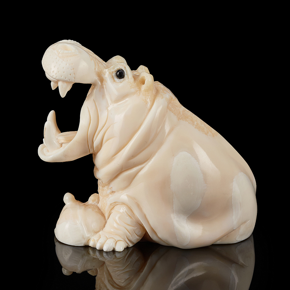 Скульптура из кости «Бегемот Маша» - интернет магазин Русь Велика я фото 1