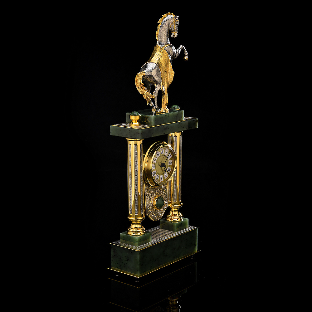 Лошадь Символ 2026 года. Часы настольные «Конь с попоной». Златоуст - интернет магазин Русь Велика я фото 3