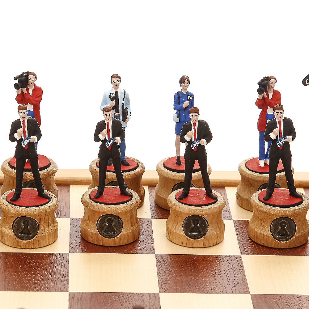 Шахматы деревянные «Репортеры» 43х43 см - интернет магазин Русь Велика я фото 6