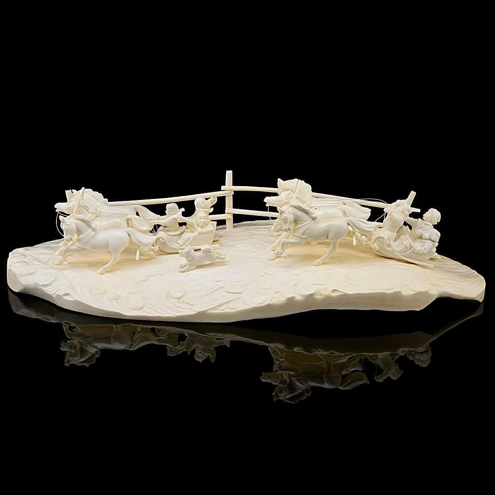 Скульптура «Сельский праздник». Рог лося - интернет магазин Русь Велика я 