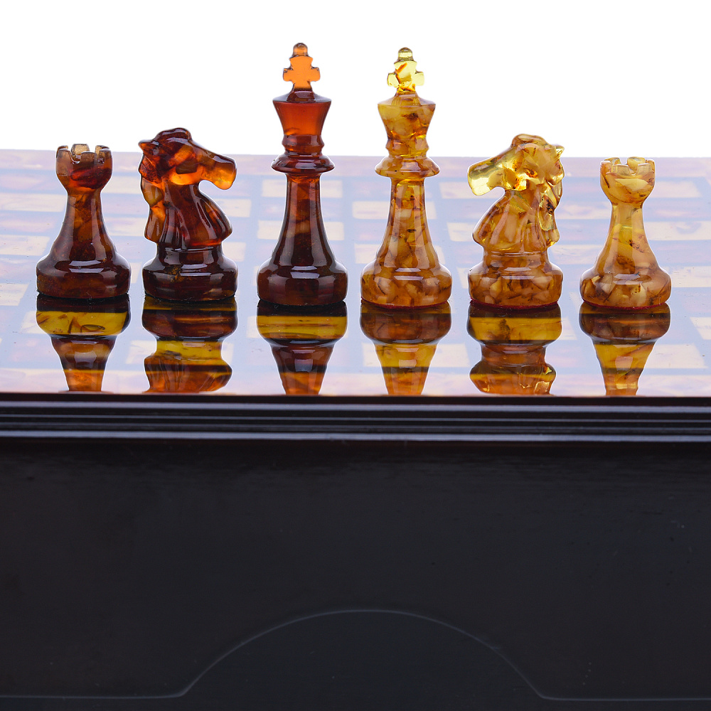 Шахматный ларец с инкрустацией и фигурами из янтаря 30х30 см - интернет магазин Русь Велика я фото 7