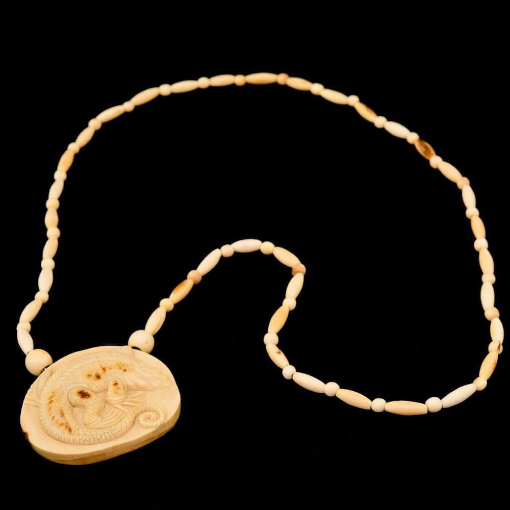 Колье из бивня мамонта «Саламандра» - интернет магазин Русь Велика я фото 1