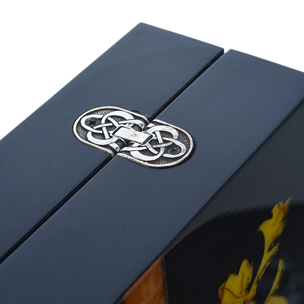 Шахматы с инкрустацией и фигурами из янтаря «Классика» 56х56 см - интернет магазин Русь Велика я фото 20