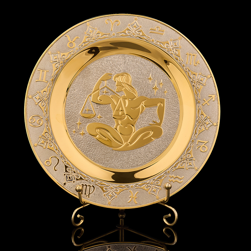 Тарелка декоративная с позолотой «Знак зодиака Весы». Златоуст - интернет магазин Русь Велика я 