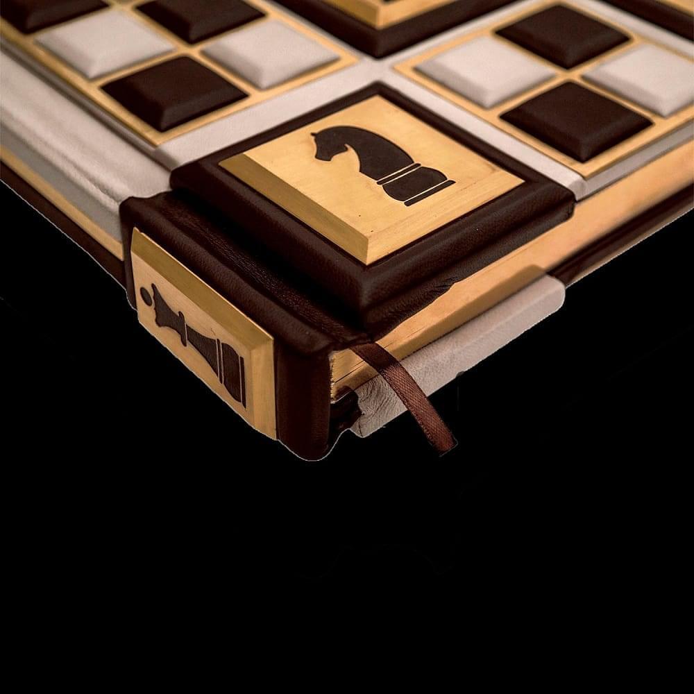 Подарочная книга «Шахматы. 2000 лет истории». Кожаный переплёт - интернет магазин Русь Велика я фото 8