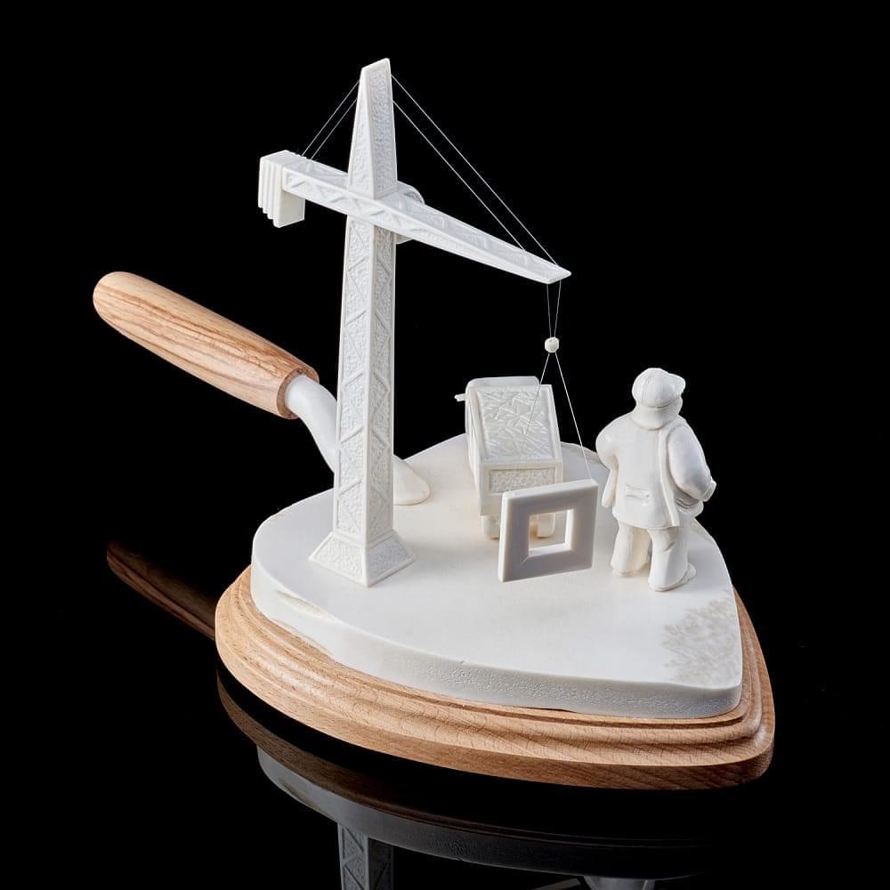 Композиция из рога лося «Строительный мастерок» - интернет магазин Русь Велика я 