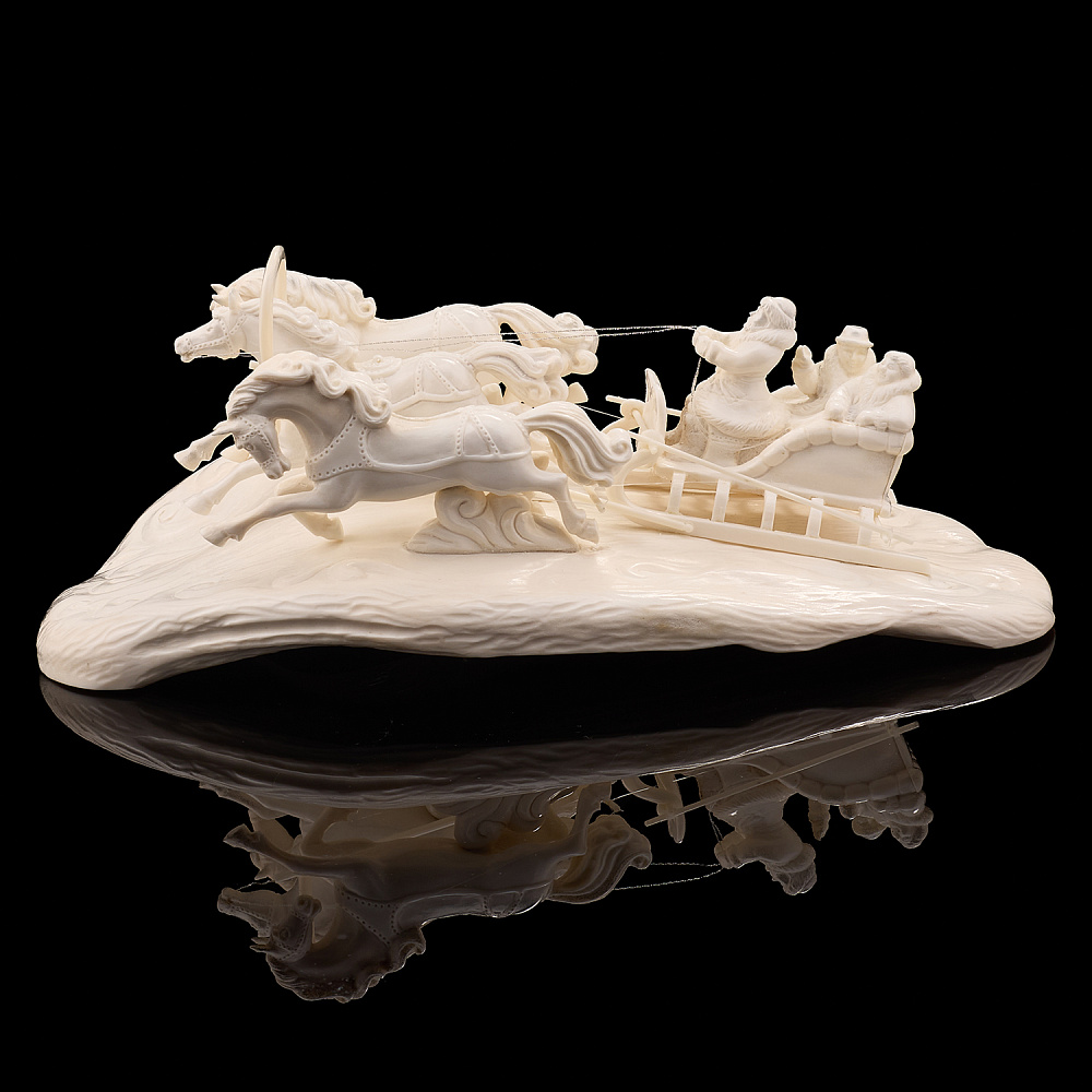 Скульптура из рога лося «Сельский праздник» - интернет магазин Русь Велика я 