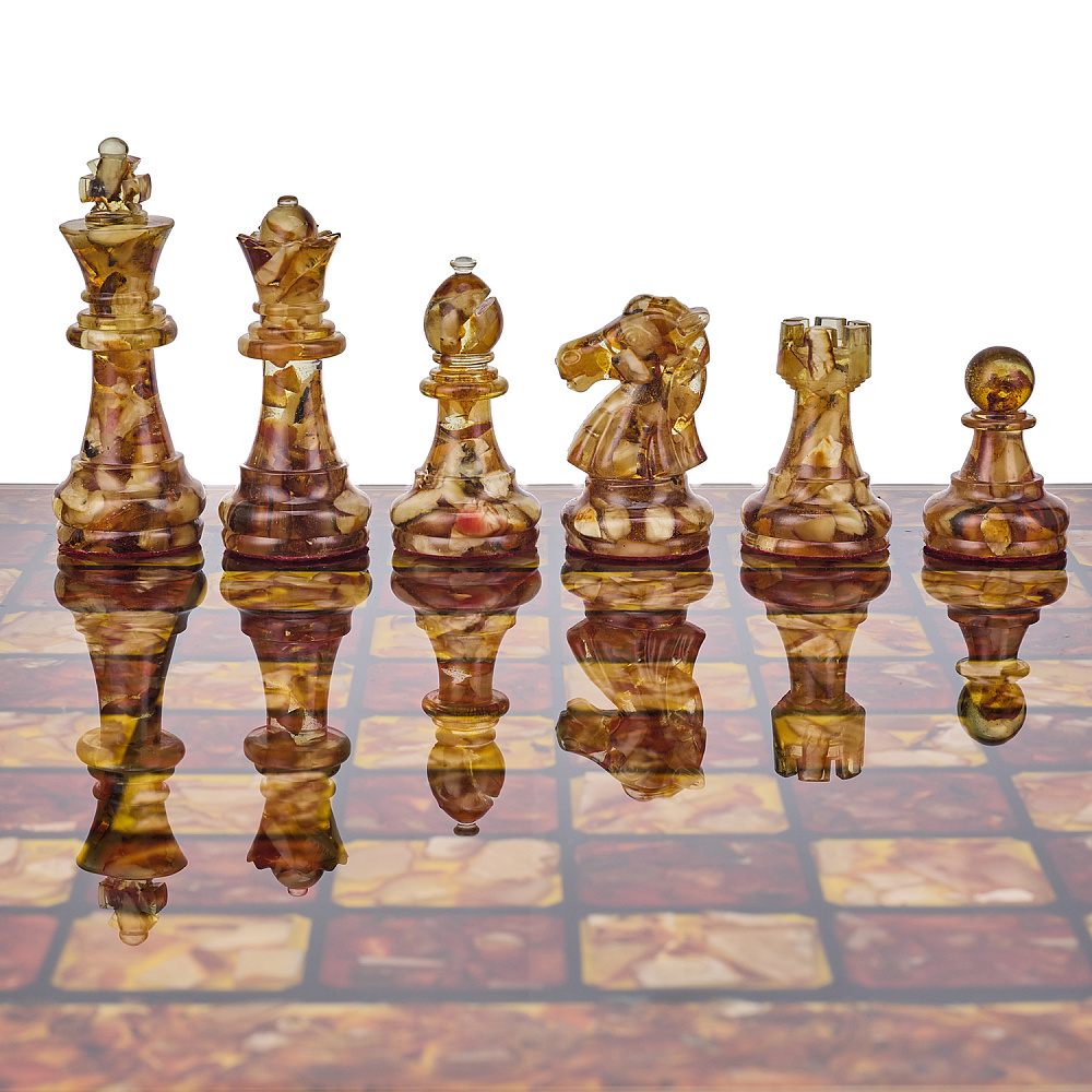 Шахматы с инкрустацией и фигурами из янтаря «Камелот» 45х45 см - интернет магазин Русь Велика я фото 1