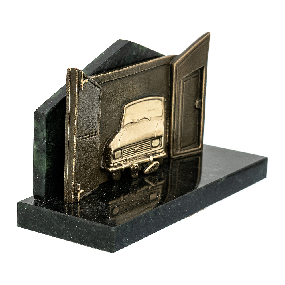 Бронзовая статуэтка «Автолюбитель» - интернет магазин Русь Велика я фото 2