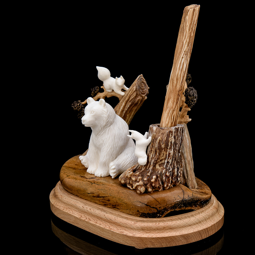 Подставка под ручку со скульптурой из рога лося и кости мамонта «Медведь» - интернет магазин Русь Велика я фото 2