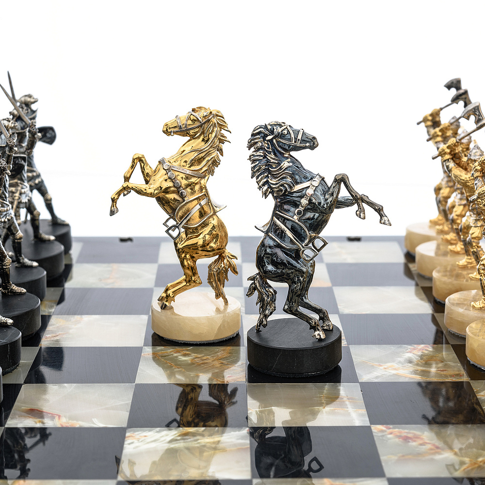 Шахматы с полем из камня и фигурами из серебра «Сражение» 35х35 см - интернет магазин Русь Велика я фото 5
