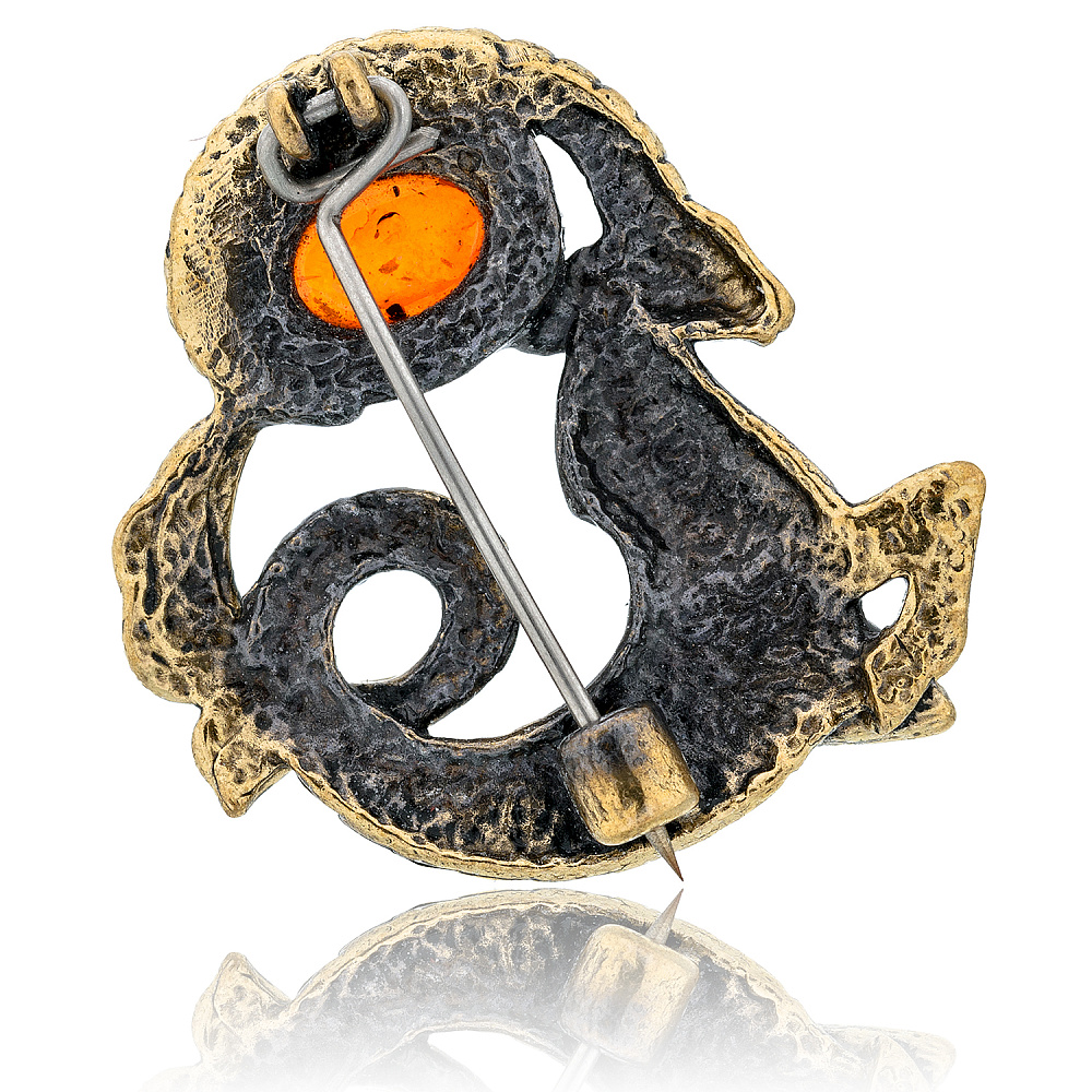 Брошь с янтарем «Знак зодиака Козерог» - интернет магазин Русь Велика я фото 1