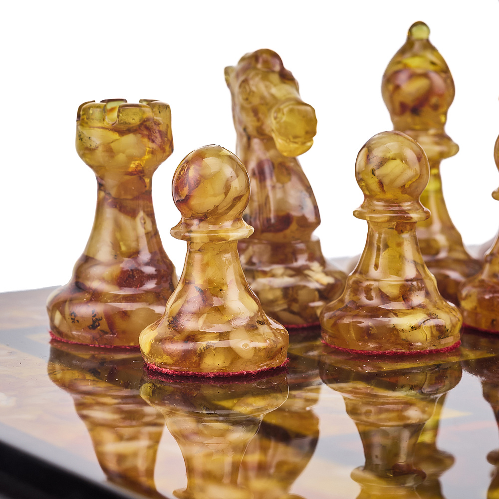 Шахматы с инкрустацией и фигурами из янтаря 30х30 см - интернет магазин Русь Велика я фото 5