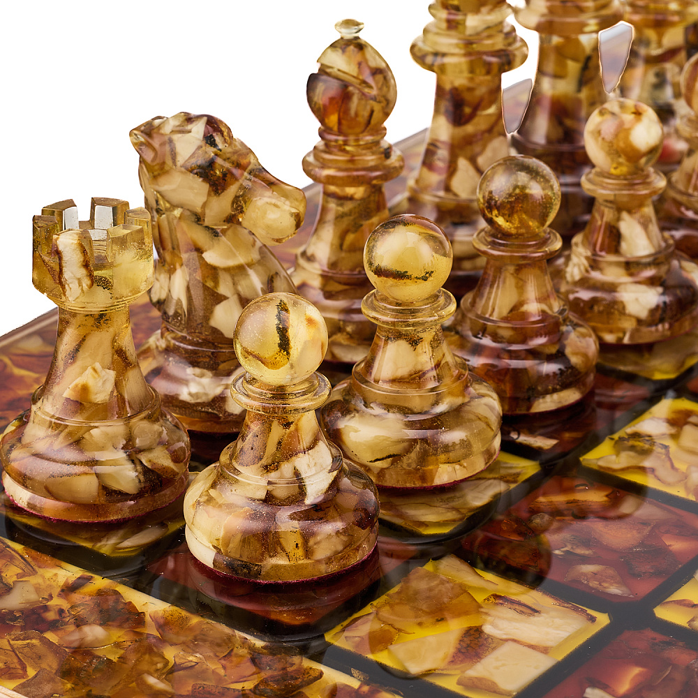 Шахматы с инкрустацией и фигурами из янтаря «Камелот» 45х45 см - интернет магазин Русь Велика я фото 6