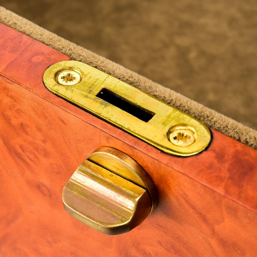 Деревянная шкатулка с янтарем на замке «Донна» - интернет магазин Русь Велика я фото 5