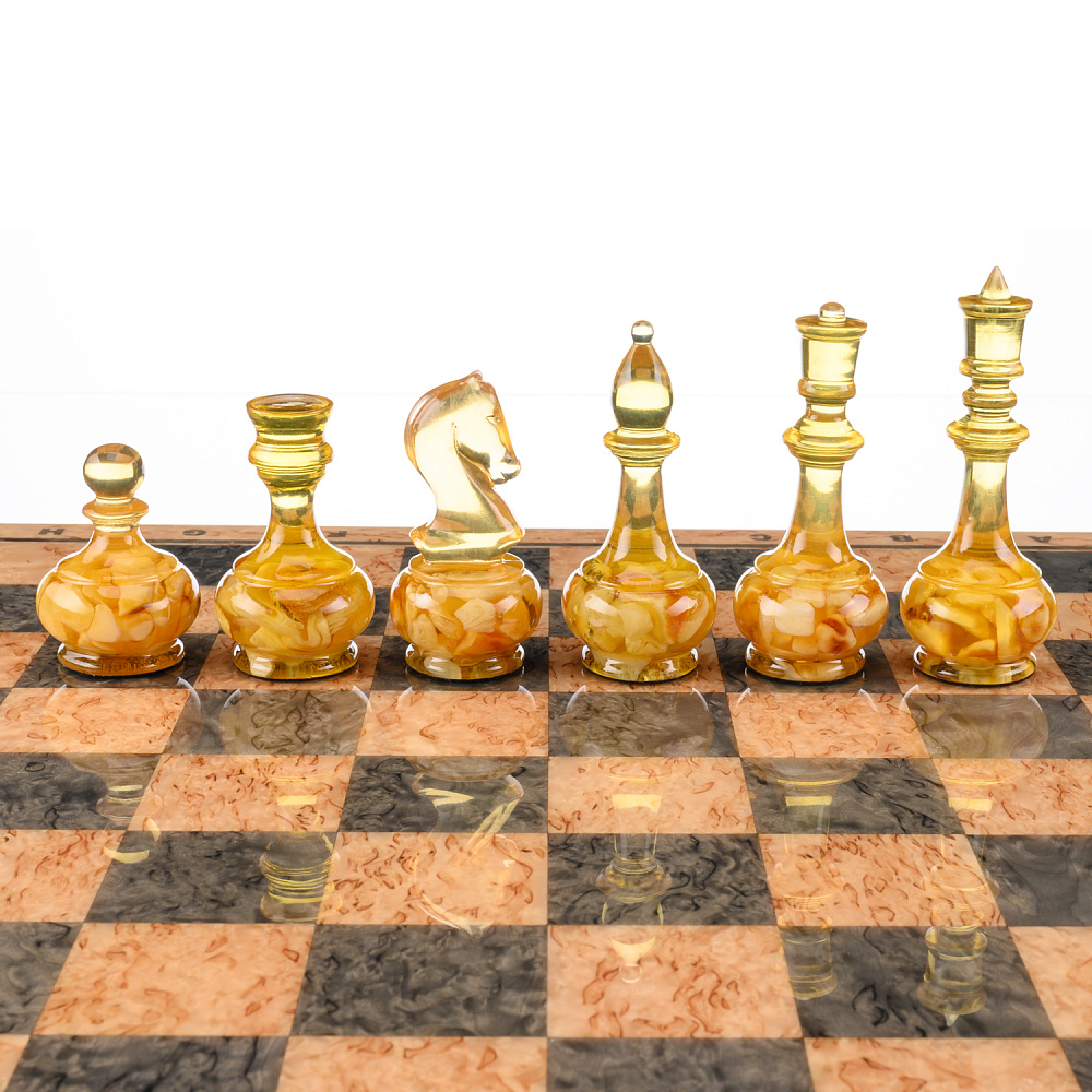 Шахматы из карельской березы с янтарными фигурами 45х45 см - интернет магазин Русь Велика я фото 4
