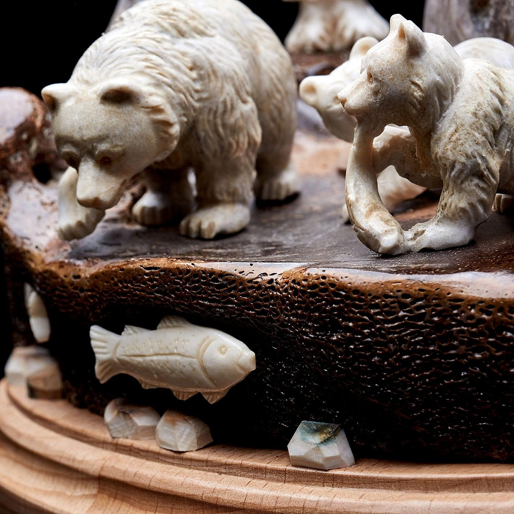 Скульптура из рога лося «Медведи на рыбалке» - интернет магазин Русь Велика я фото 8