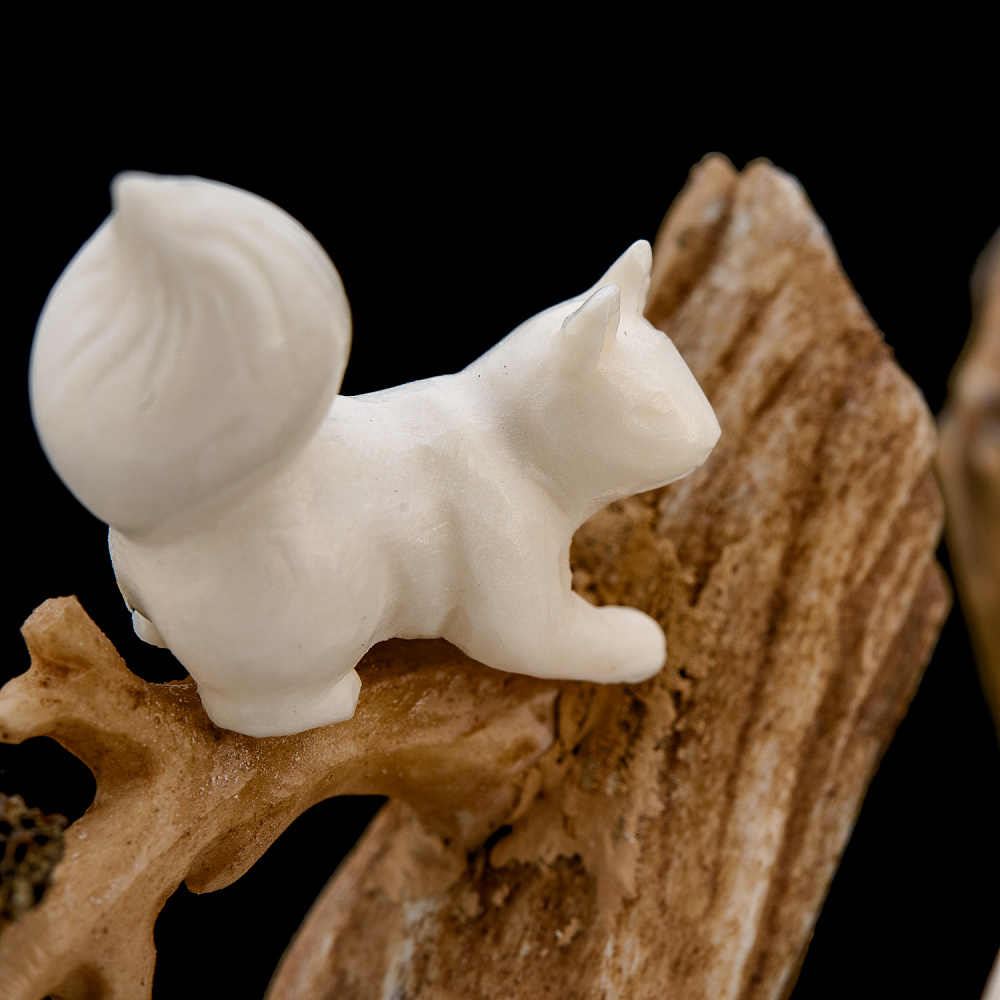 Подставка под ручку со скульптурой из рога лося и кости мамонта «Медведь» - интернет магазин Русь Велика я фото 8