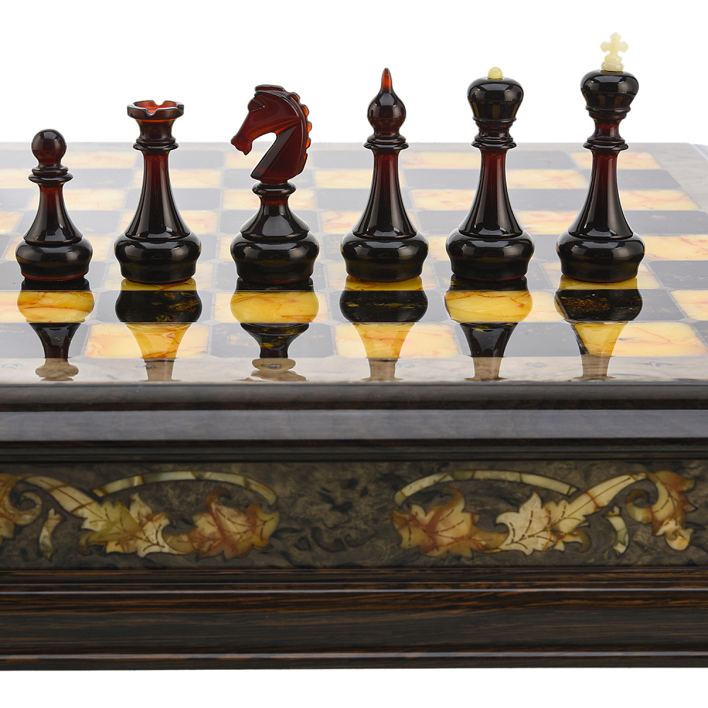 Шахматы из карельской березы с фигурами из янтаря 45х45 см - интернет магазин Русь Велика я фото 2