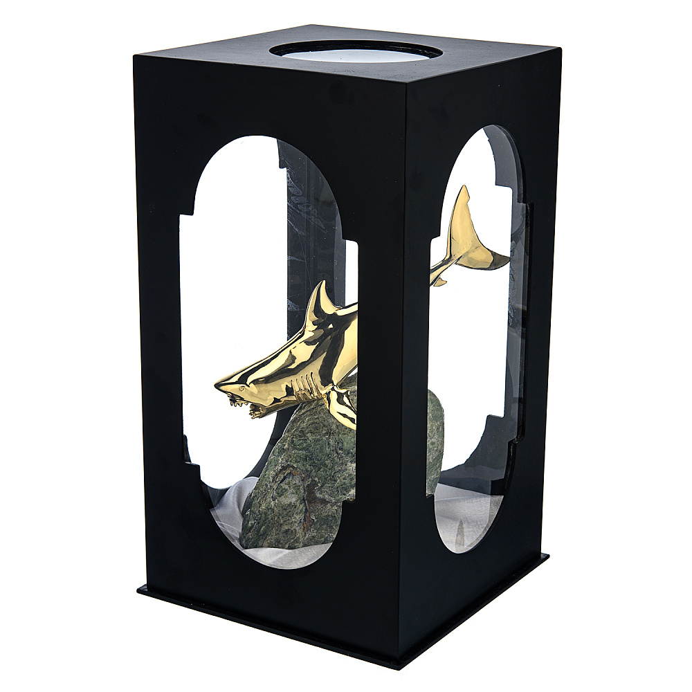 Скульптура на подставке из камня «Акула. Железная хватка» - интернет магазин Русь Велика я фото 4