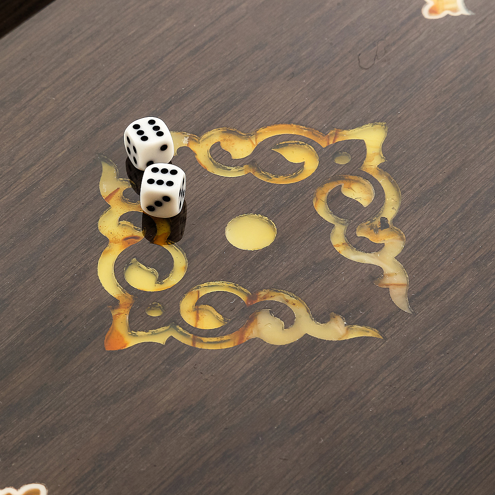 Нарды из мореного дуба с инкрустацией и фишками из янтаря «Черное золото» - интернет магазин Русь Велика я фото 6