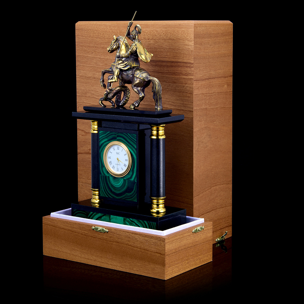 Часы настольные из малахита и латуни с позолотой «Г. Победоносец». Златоуст - интернет магазин Русь Велика я фото 5