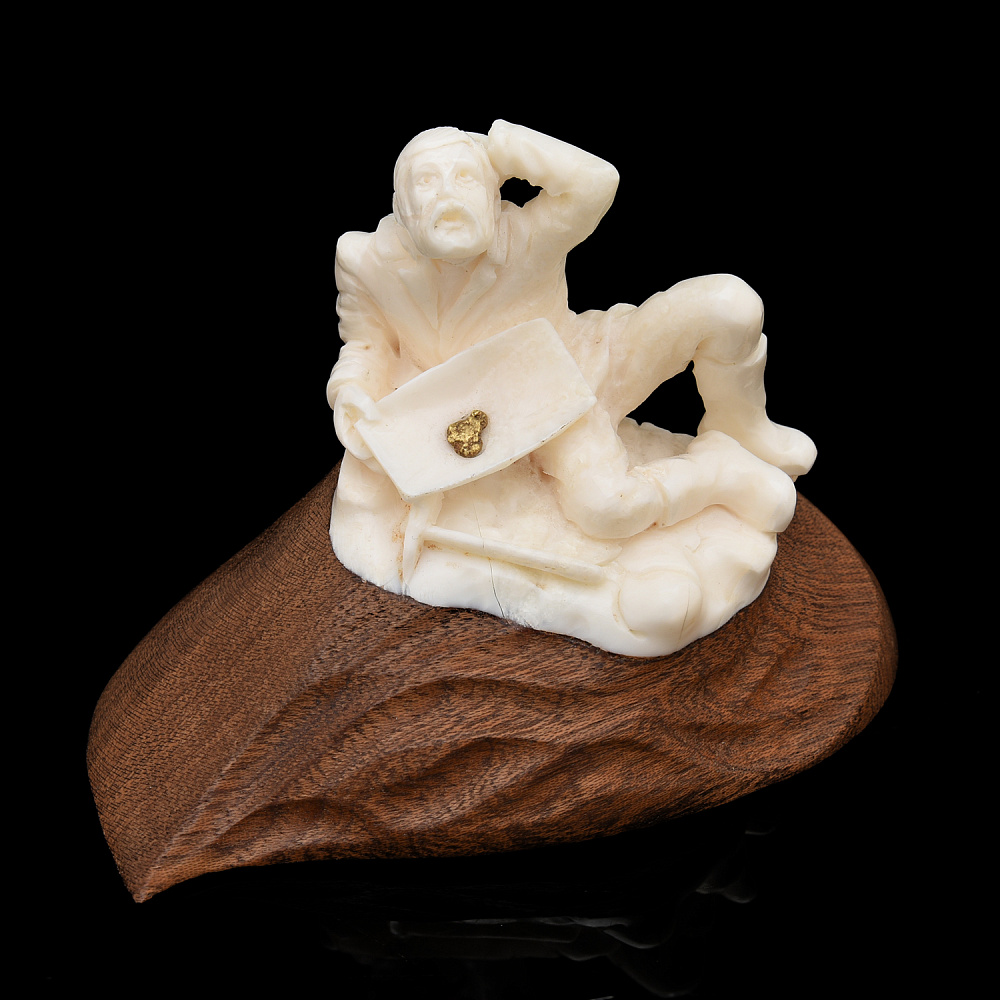 Скульптура из кости «Старатель» - интернет магазин Русь Велика я 