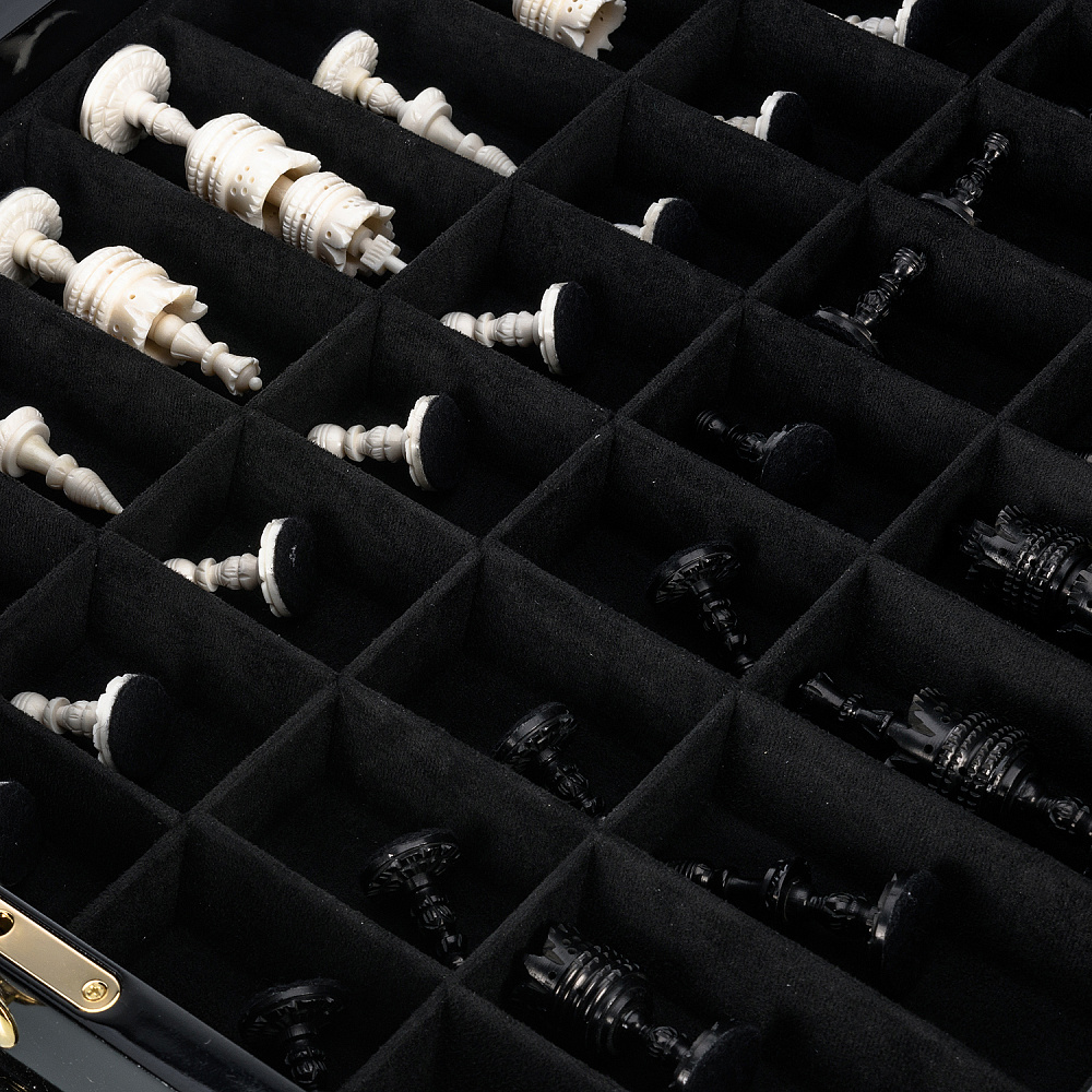 Шахматы с перламутром и фигурами из кости 45х45 см - интернет магазин Русь Велика я фото 12