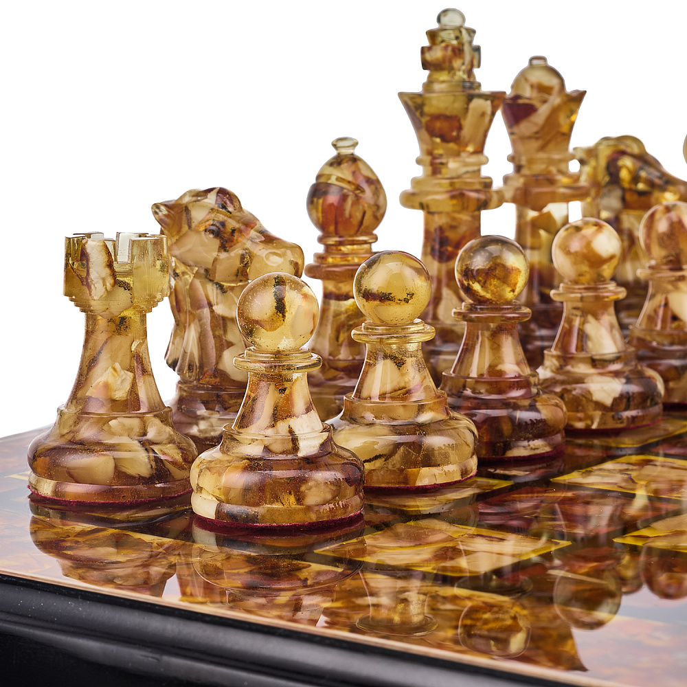 Шахматы с инкрустацией и фигурами из янтаря «Камелот» 45х45 см - интернет магазин Русь Велика я фото 5