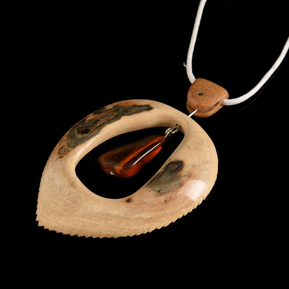 Кулон из бивня мамонта «Лист березы» - интернет магазин Русь Велика я фото 1