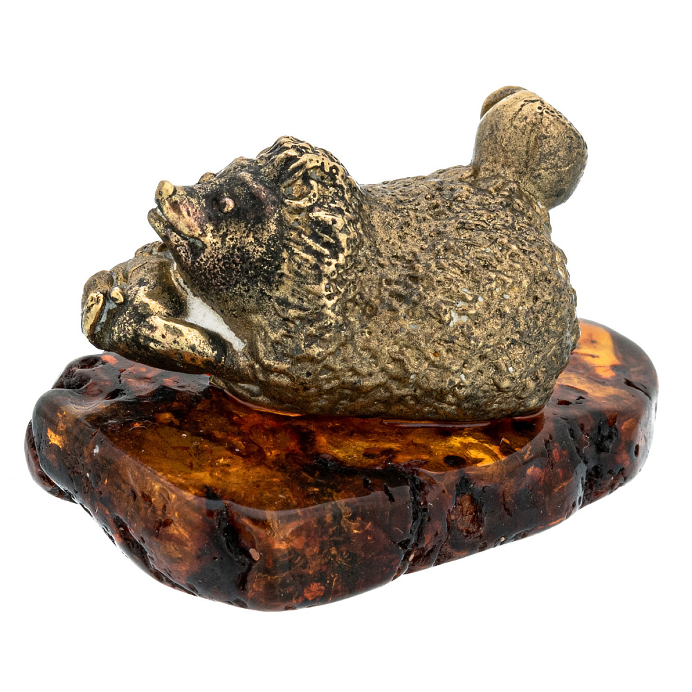 Статуэтка с янтарем «Еж с яблоком» - интернет магазин Русь Велика я 