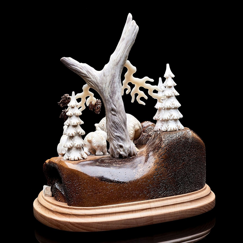 Скульптура из рога лося «Медведи на рыбалке» - интернет магазин Русь Велика я фото 3