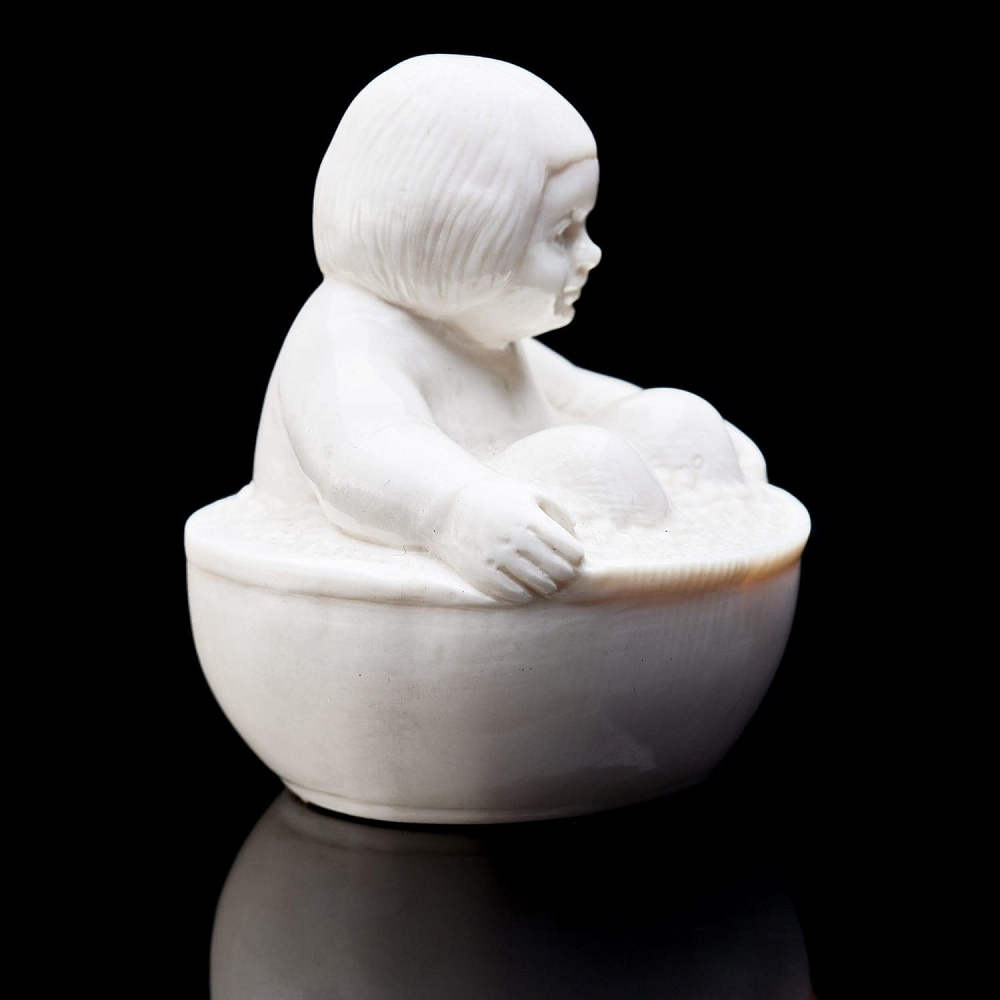 Статуэтка из бивня мамонта «Девочка в тазике» - интернет магазин Русь Велика я фото 2