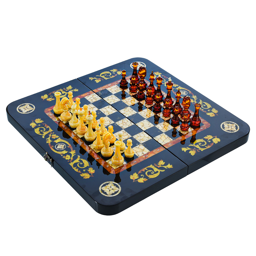 Шахматы с инкрустацией и фигурами из янтаря «Классика» 56х56 см - интернет магазин Русь Велика я 