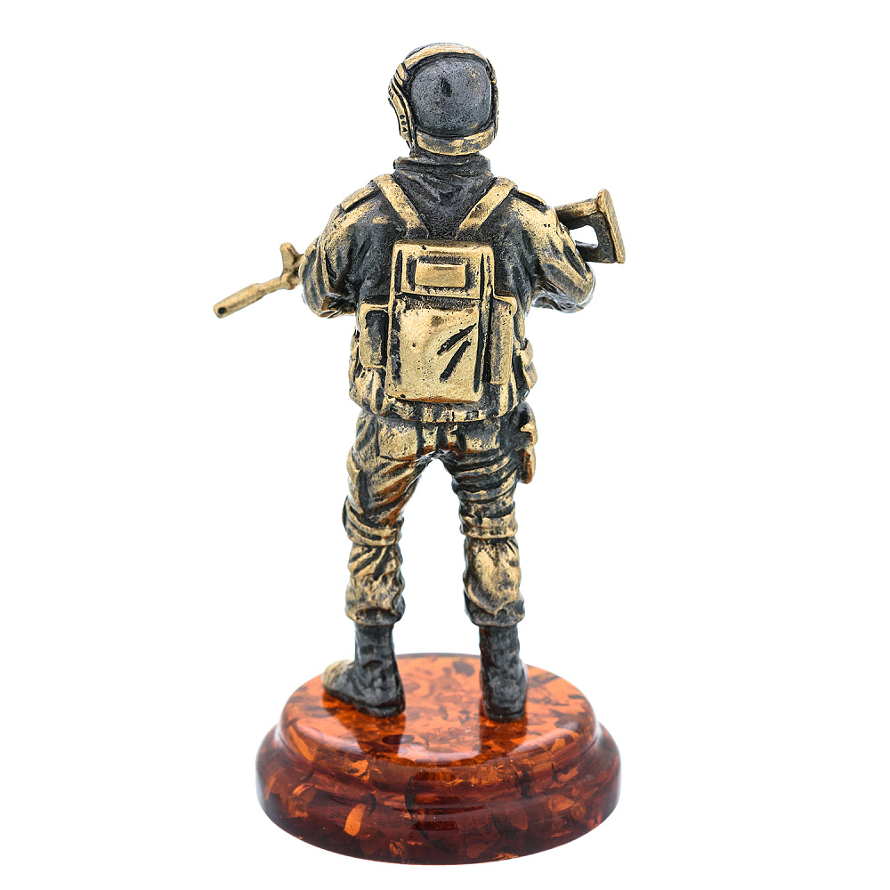 Статуэтка с янтарем «Боец» - интернет магазин Русь Велика я фото 2