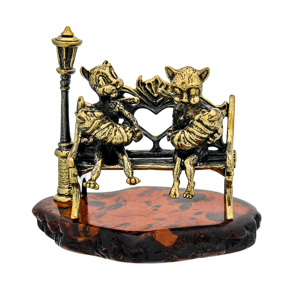 Статуэтка с янтарем «Коты - большая семья» - интернет магазин Русь Велика я 