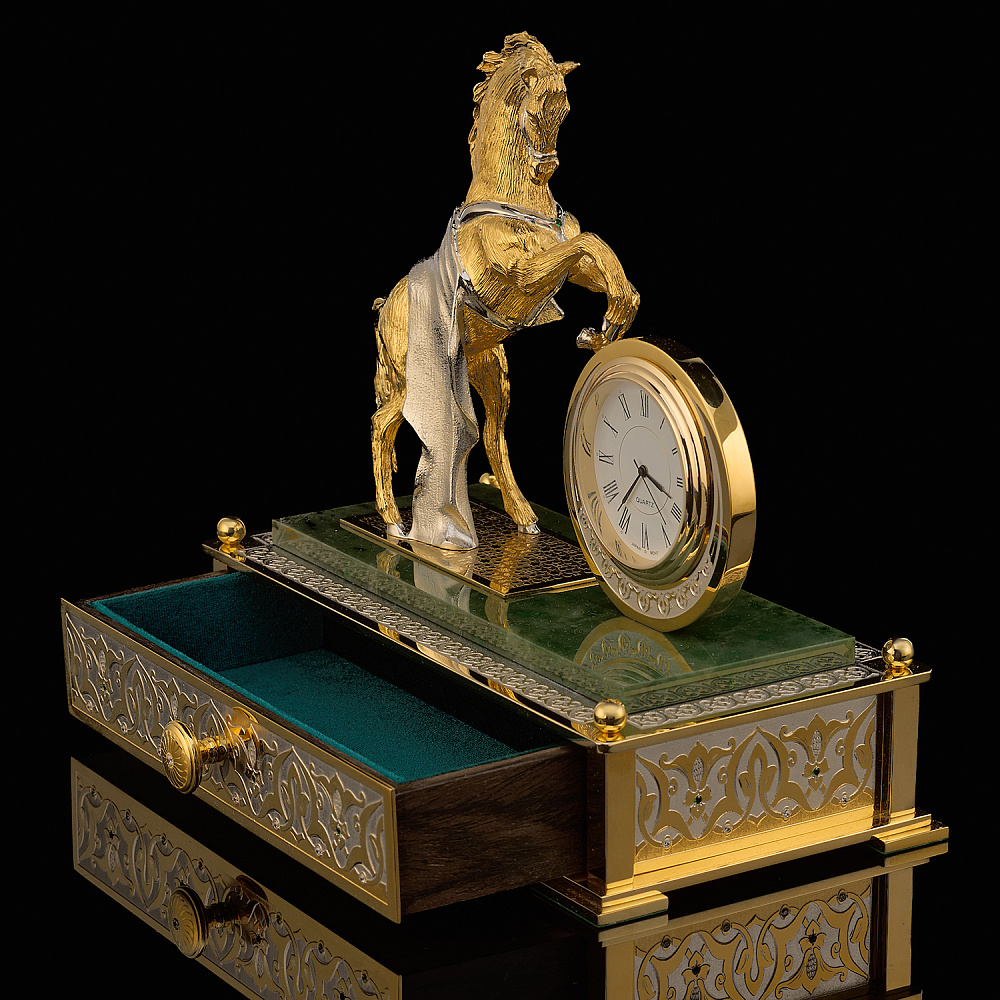 Лошадь Символ 2026 года. Шкатулка с часами «Конь». Златоуст - интернет магазин Русь Велика я фото 3