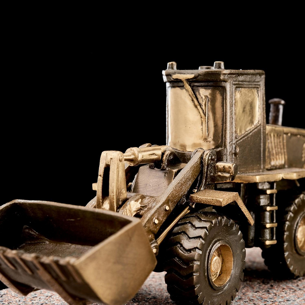 Бронзовая скульптура «Колесный погрузчик В-140» - интернет магазин Русь Велика я фото 4