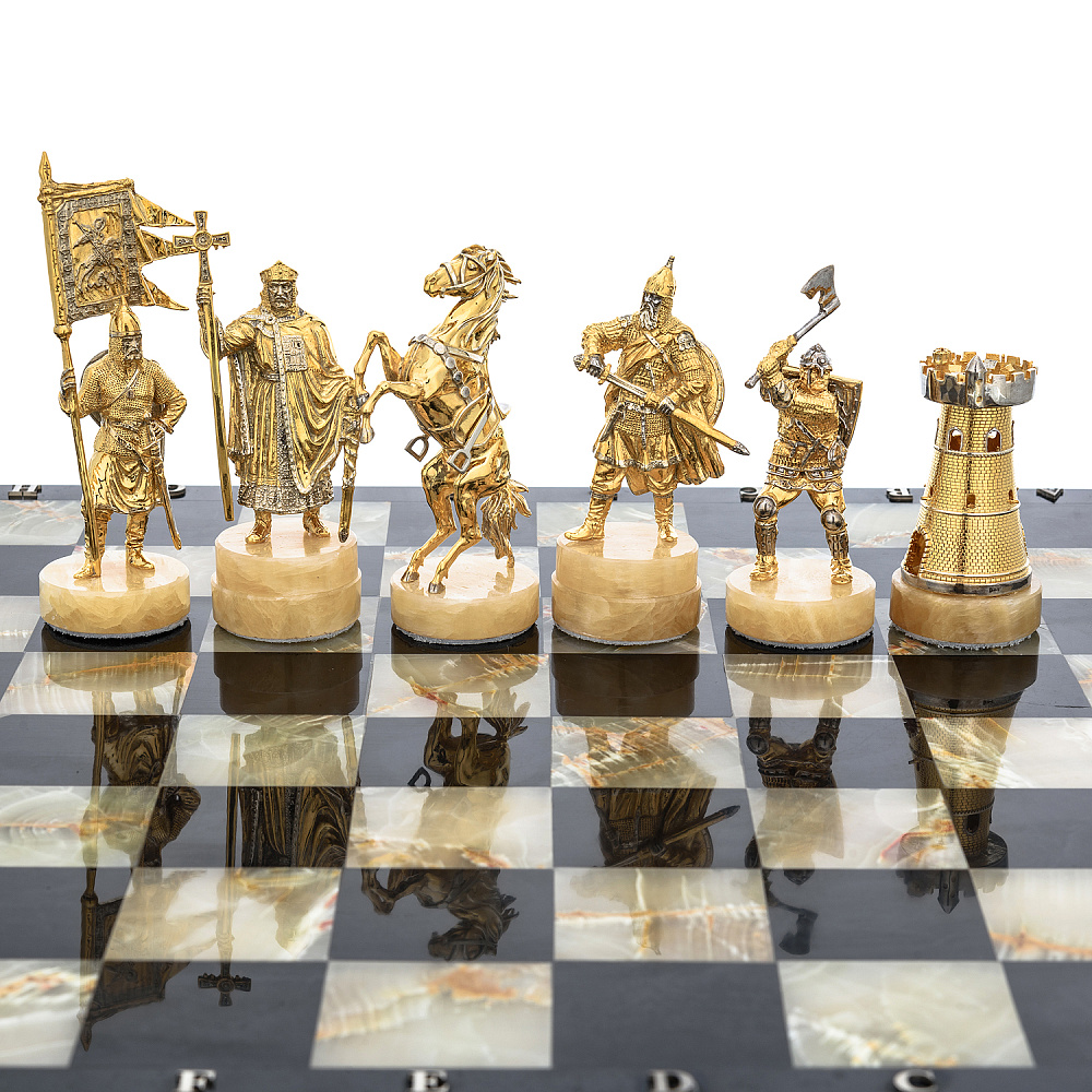 Шахматы с полем из камня и фигурами из серебра «Сражение» 35х35 см - интернет магазин Русь Велика я фото 2