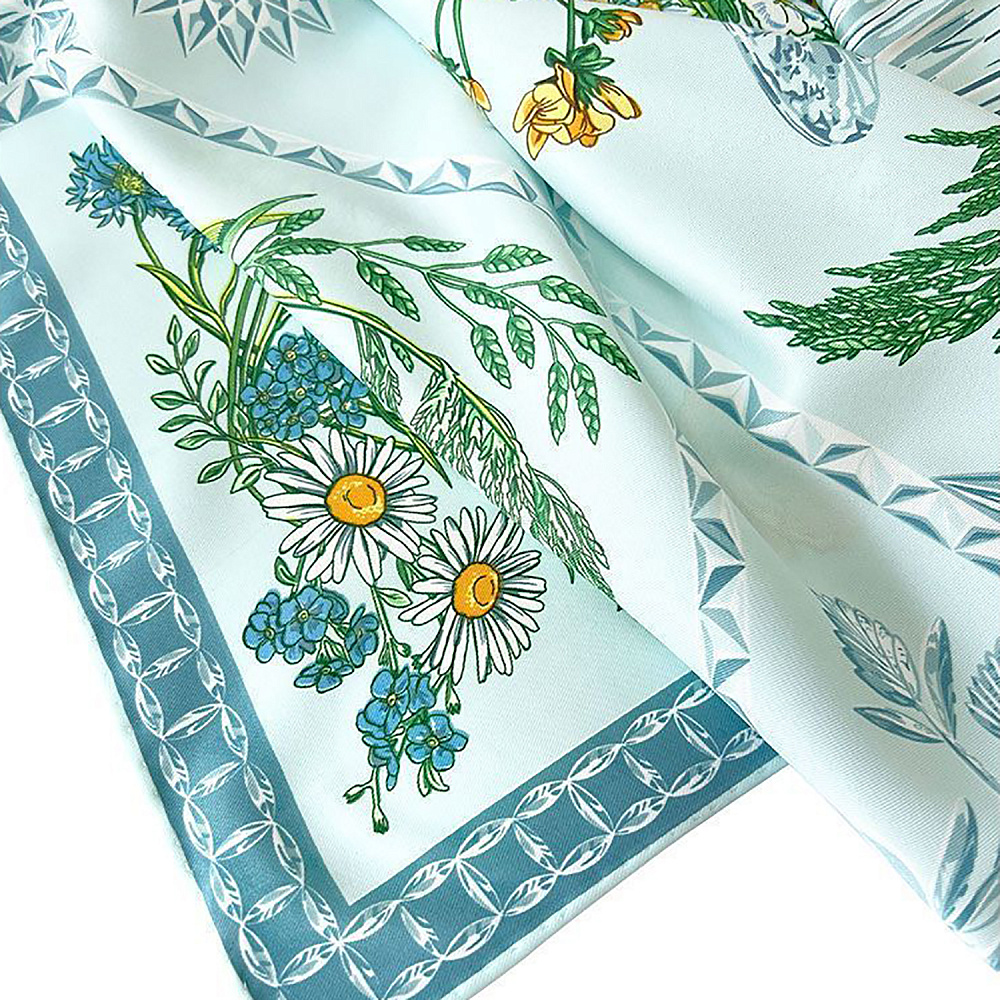 Платок шелковый «Мелодия хрусталя» 90х90 см - интернет магазин Русь Велика я фото 3