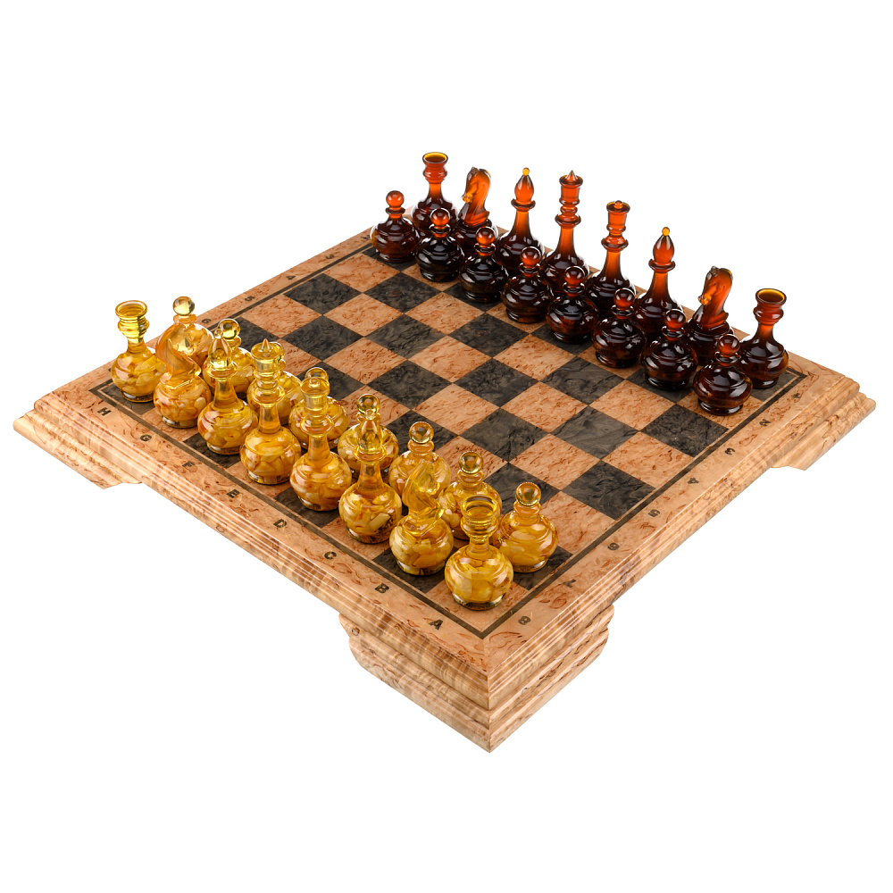 Шахматы из карельской березы с янтарными фигурами 45х45 см - интернет магазин Русь Велика я 