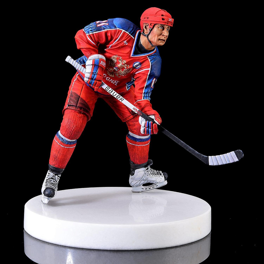 Оловянная миниатюра «Путин-хоккеист» - интернет магазин Русь Велика я фото 2