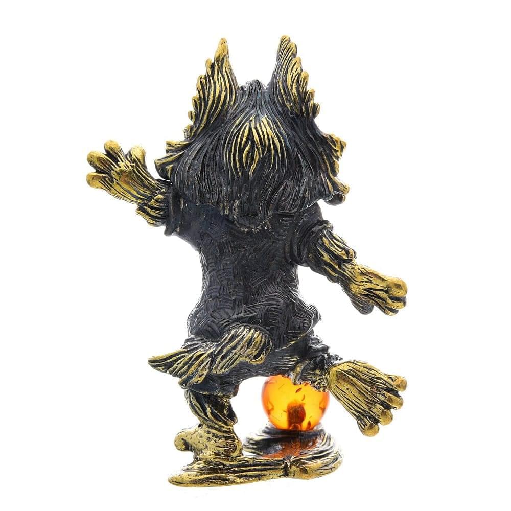 Статуэтка с янтарем «Собака футболист» - интернет магазин Русь Велика я фото 1